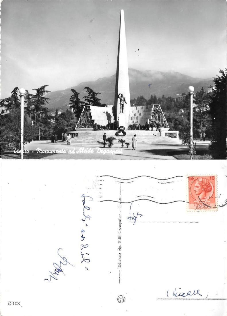 Trento. Monumento ad Alcide De Gasperi. Viaggiata