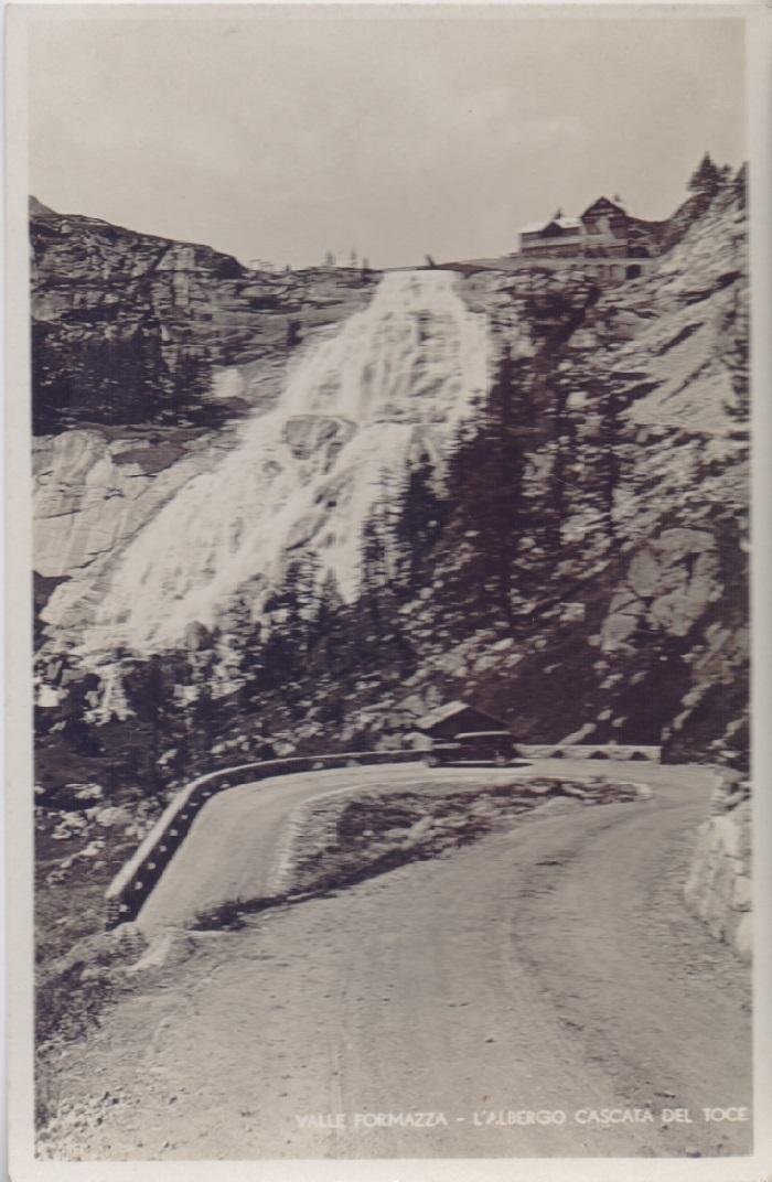 Valle Formazza. Albergo cascata del Toce. Auto. Fotografica. Non viaggiata