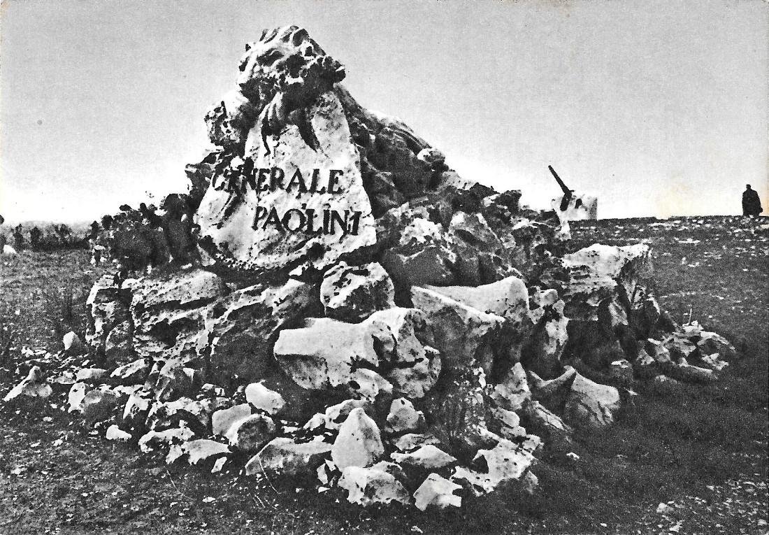 Vecchio Cimitero degli Eroi del Colle di S. Elia. Tomba …