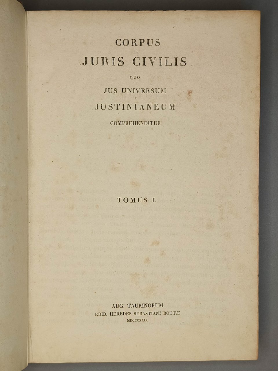 Corpus juris civilis quo jus universum Justinianeum comprehenditur