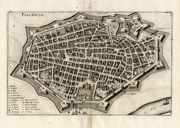 PIACENZA - Bella veduta dall'alto della cittÃ racchiusa entro le …