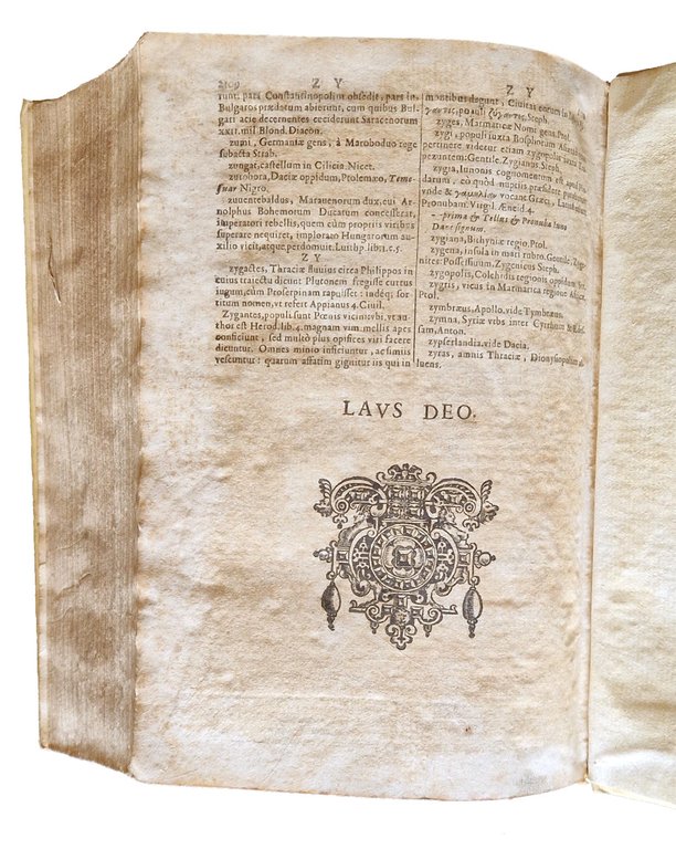 Dictionarium historicum, geographicum, poeticum. Authore Carolo Stephano. Gentium, hominum, deorum, … | Immagine Gallery 9