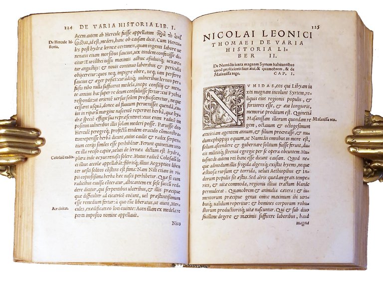 Nicolai Leonici Thomaei De varia historia libri tres, nuper in …