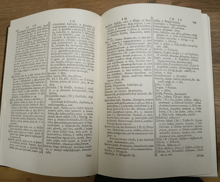 Gazophylacium, seu latino-illyricorum onomatum ærarium selectioribus synonimis, phraseologiis, verborum constructionibus … | Immagine Gallery 3