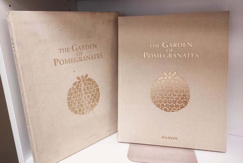 Il giardino dei melograni : botanica e kabbalah nei tappeti …