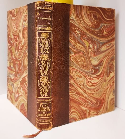 Le nu à l'église, au théâtre et dans la rue