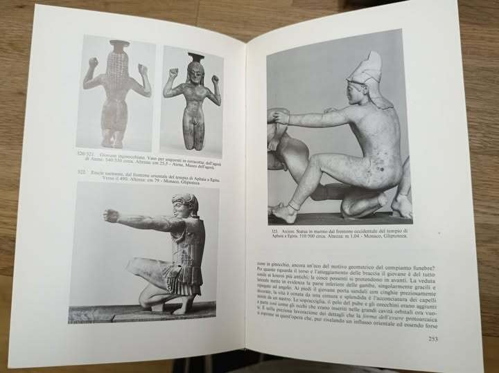 Scultura greca, fotografie di Max Hirmer | Immagine Gallery 2