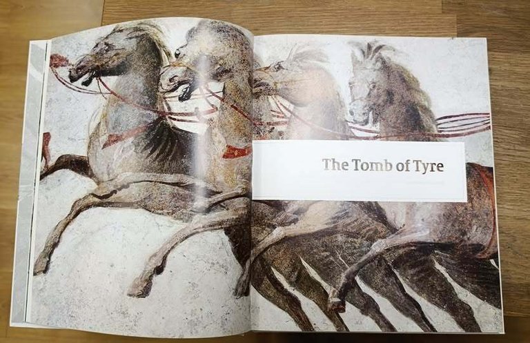 The tomb of Tyre : restoration of the roman frescoes … | Immagine Gallery 2