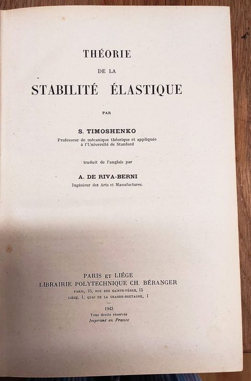 Théorie de la stabilité élastique