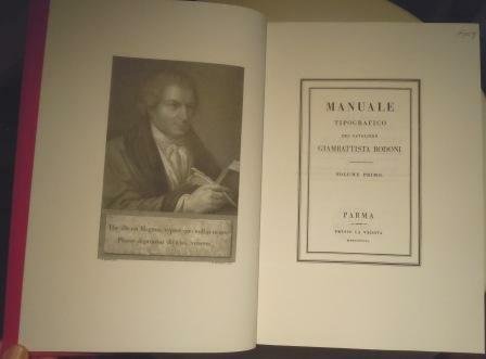 MANUAL OF TYPOGRAPHY - MANUALE TIPOGRAFICO