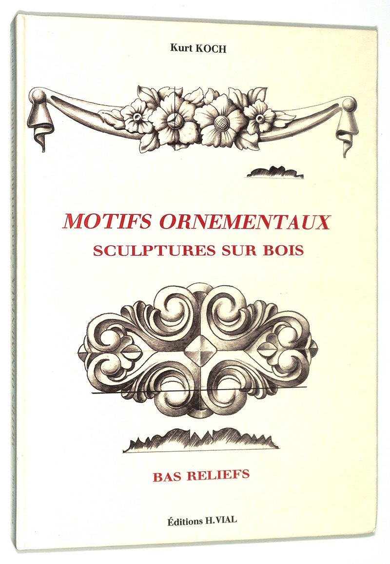 Motifs ornementaux. Sculptures sur bois