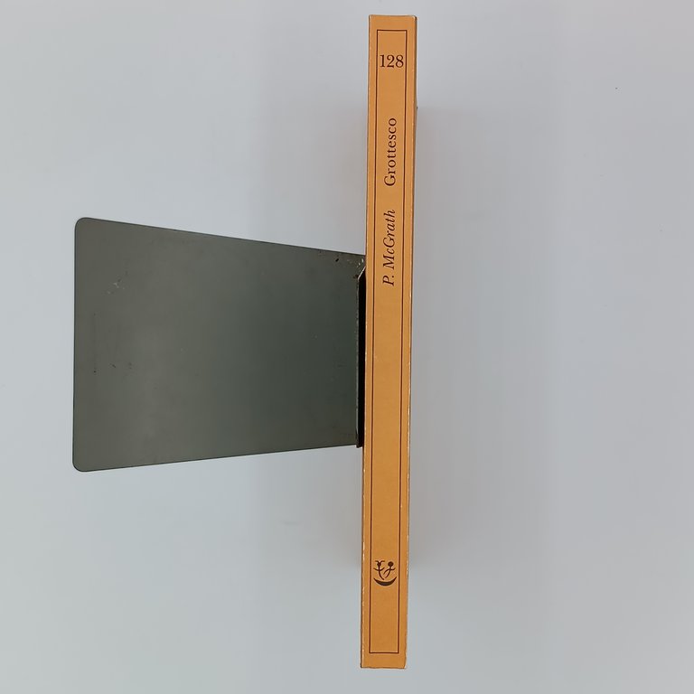 Grottesco | Immagine Gallery 3