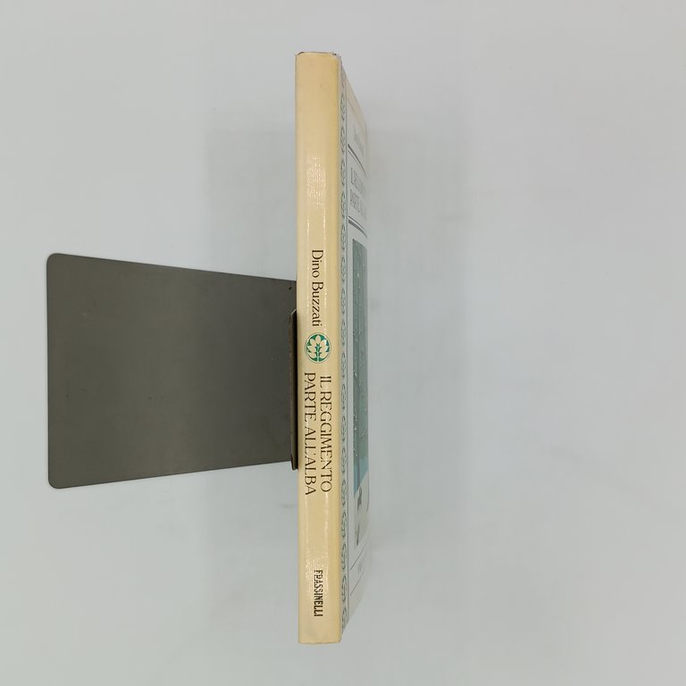 Il reggimento parte all'alba | Immagine Gallery 3