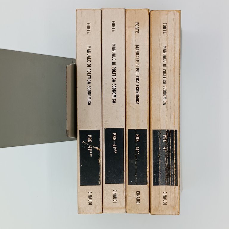 Manuale di politica Economica (4 Volumi)