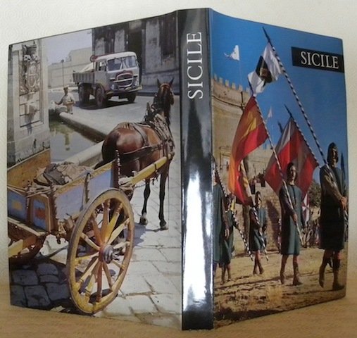 Sicile. Photos et légendes par Franz Tomamichel.