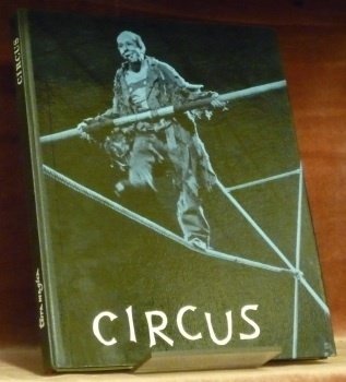Circus. Herreinspaziert meine Herrschaften. Aufnahmen von Franz K. Opitz. Ein … | Immagine principale