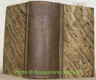 Oeuvres de Virgile traduites en françois, le texte vis-avis la traduction, avec des remarques par M. l’Abbé Des Fontaines. Nouvelle édition, augmentée de notes tirées des meilleurs auteurs. Tome premier: Les Pastorales de Virgile. Relié avec tome second: L’Enéide de Virgile. Relié avec: Discours sur la vie et sur les oeuvres de Virgile. Relié avec: Discours sur les Géorgiques de Virgile. Relié avec: Discours sur l’Enéide de Virgile.
