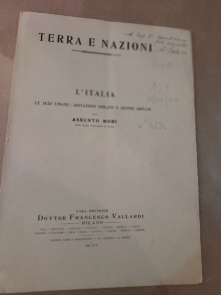 L'Italia: Le sedi umane: abitazioni isolate e centri abitati