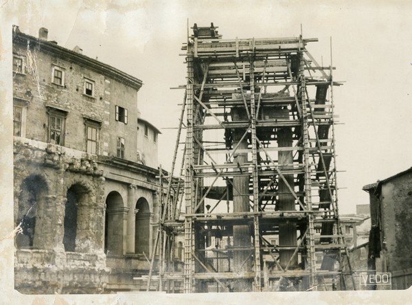 Roma. Lavori di restauro del Tempio di Apollo sulla via …