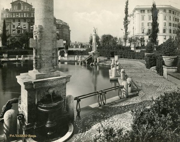 Roma Il giardino di Piazza Mazzini