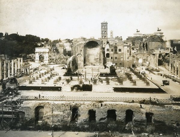 Vista di Roma archeologica