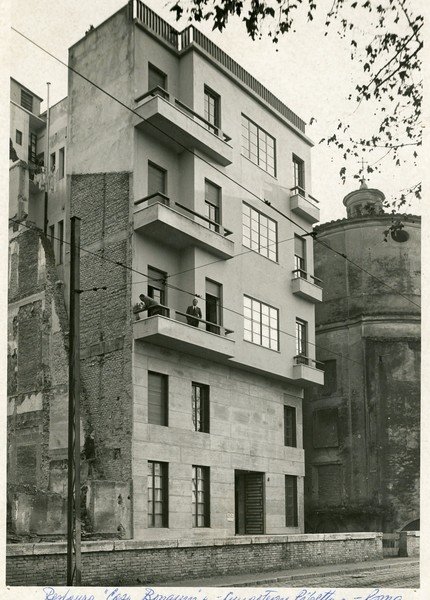 Roma, Palazzo in Lungotevere ripetta