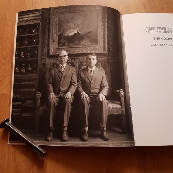 GILBERT & GEORGE. The complete pictures 1971-1985. Catalogue raisonné des …
