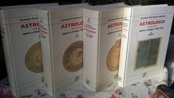 ASTROLOGIA Ins & Outs Opere a stampa (1468 - 1930). …