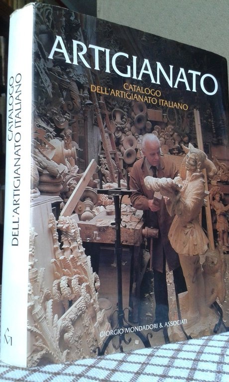 CATALOGO DELL' ARTIGIANATO ITALIANO. A cura di Enrico Guagnini. Introduzione …