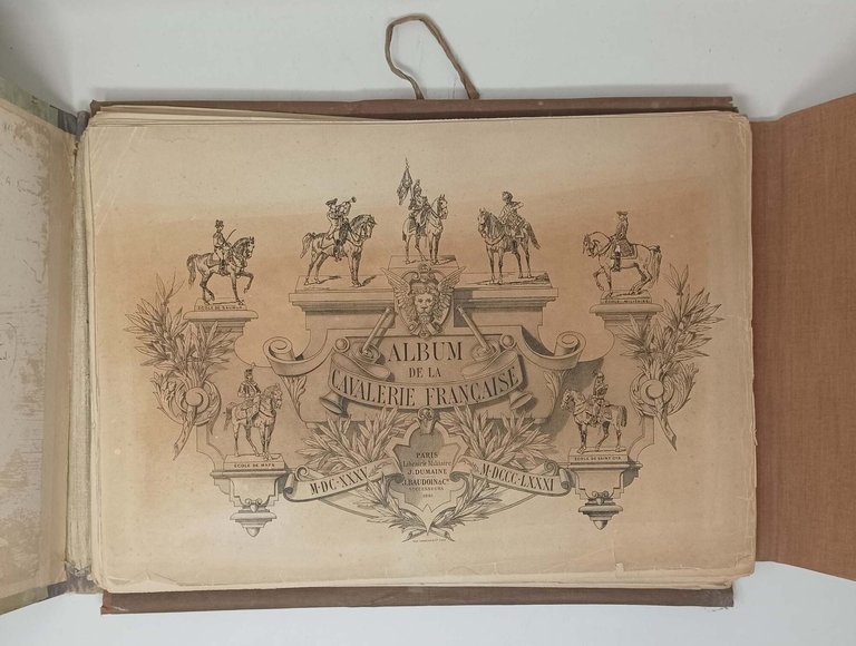 ALBUM DE LA CAVALERIE FRAN&amp;Ccedil;AISE, MDCXXXV &amp;ndash; MDCCCLXXXI.