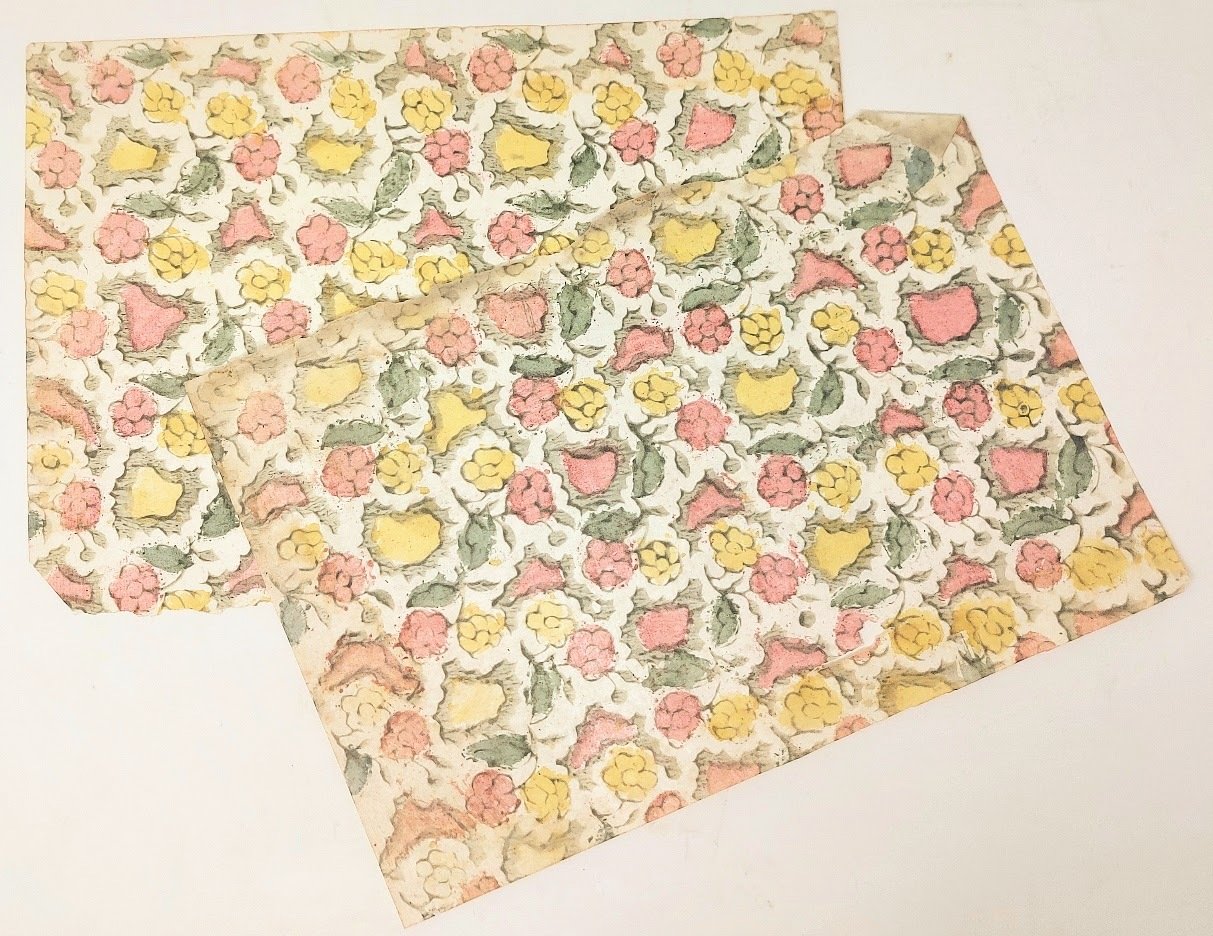 &amp;nbsp;Carta a fiori settecentesca.