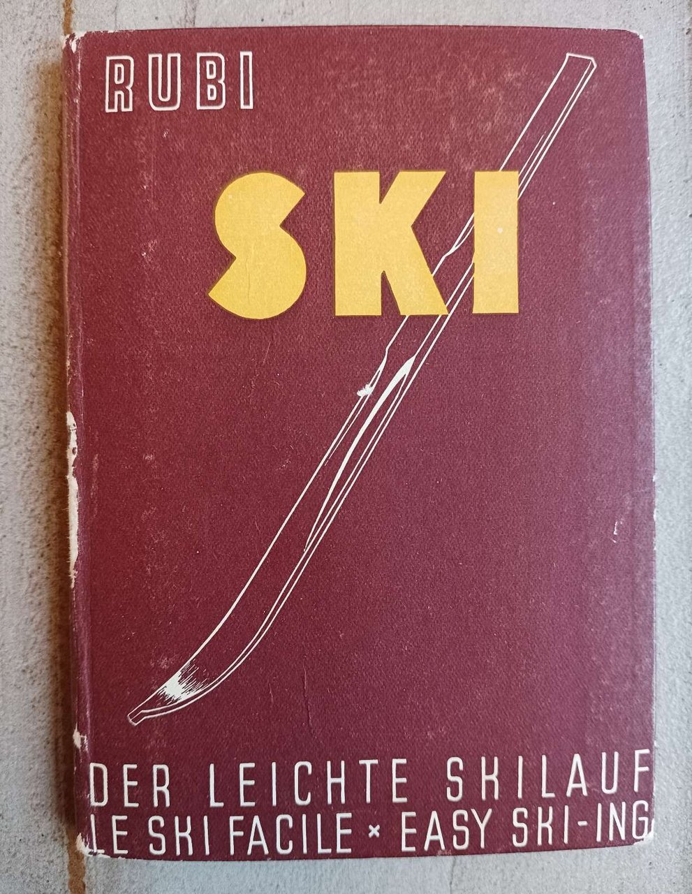 Der leichte skilauf. Le ski facile. Easy ski-ing.