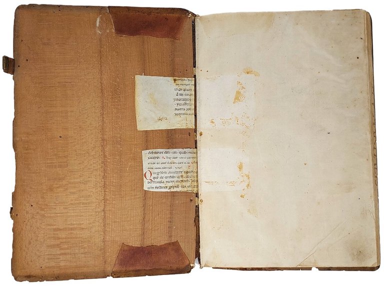 Epigrammata Libri XIIII. Una cum Commentariis Domitii Chalderini et Georgii …