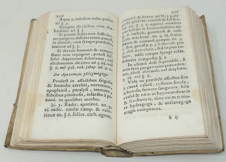 Instrumenta curationis moborum&amp;nbsp;deprempta ex pharmacia galenica &amp;amp; Chymica, Chyrurgia &amp;amp; …