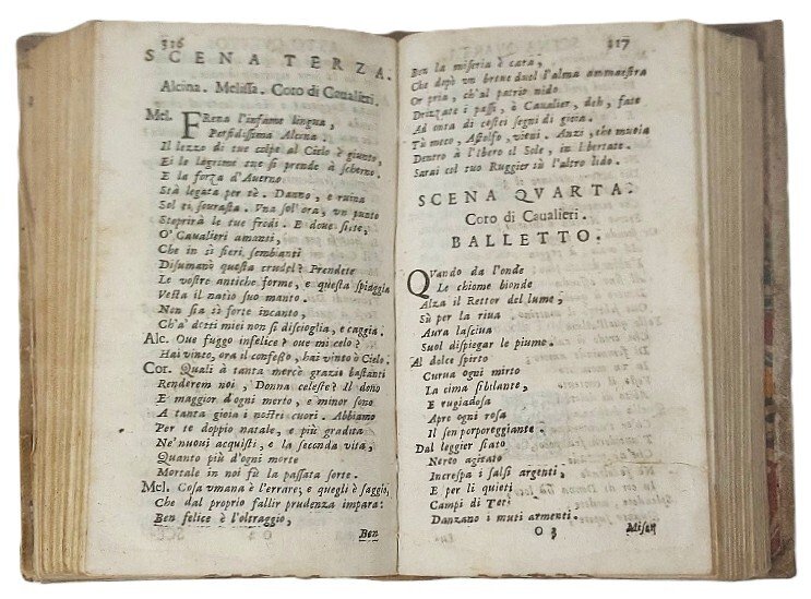 Poesie... Con alcune aggiunte in questa nuova impressione.