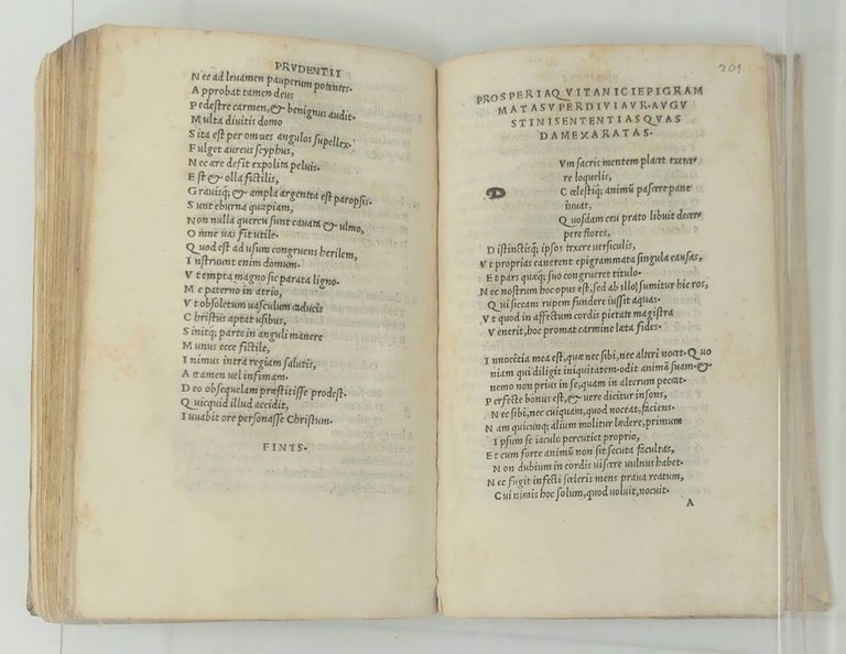 Prudentius. Prosper. Joannes Damascenus. Cosmus Hierosolymitanus. Marcus episcopus Talvontis. Theophanes.