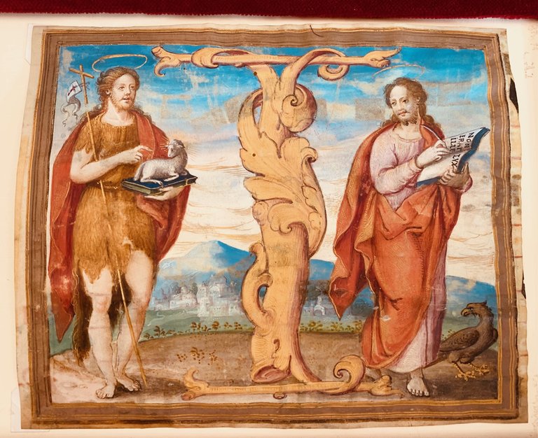 San Giovanni Battista con l'Agnus Dei e San Giovanni Evangelista … | Immagine Gallery 1
