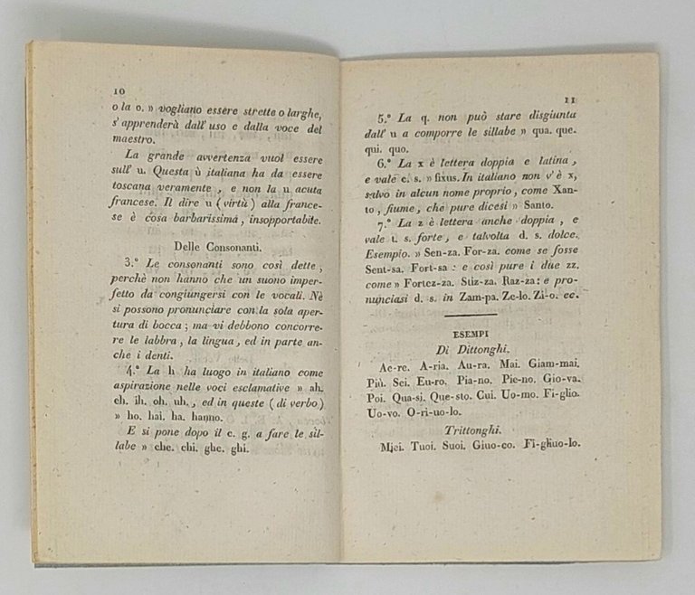 Scuola dell' infanzia divisa in tre fascicoli di lettura e …