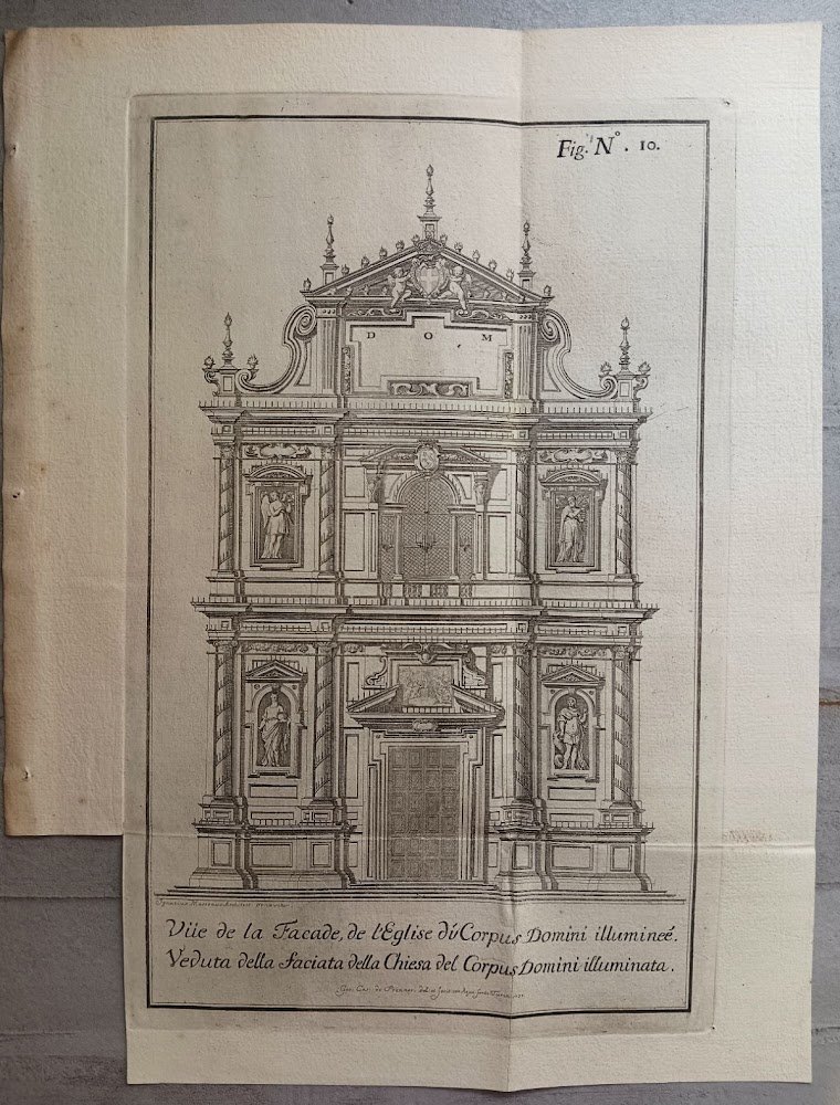 Veduta della faciata della Chiesa del Corpus Domini Illuminata