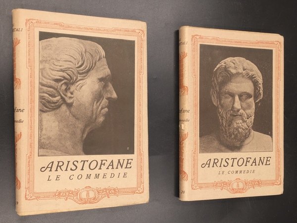 Le commedie. I primi due volumi, soltanto su 4: 1) …