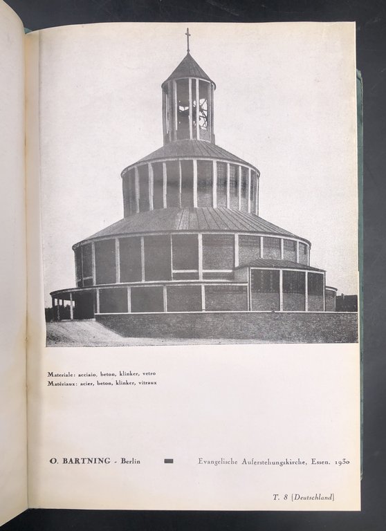 ARCHITETTURE RAZIONALI RELIGIOSE. 40 tavole presentate da N. Servettaz. [Gocar, …