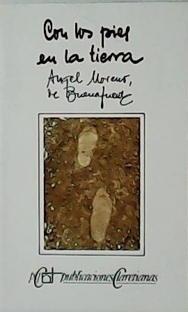 Con los pies en la tierra.