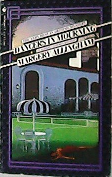 Dancers in mourning.