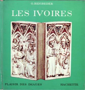 Les ivoires. I. Les origines. II. Survivances du Gothique. III. …
