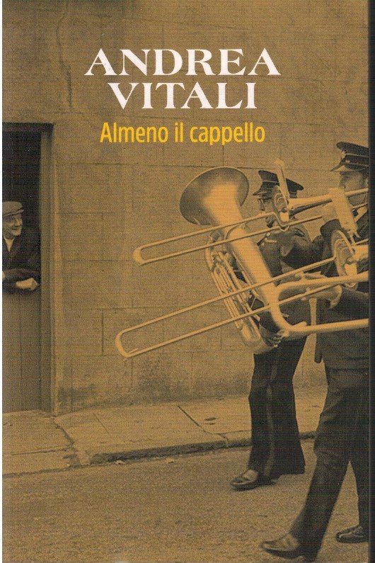 Almeno il cappello | Immagine principale