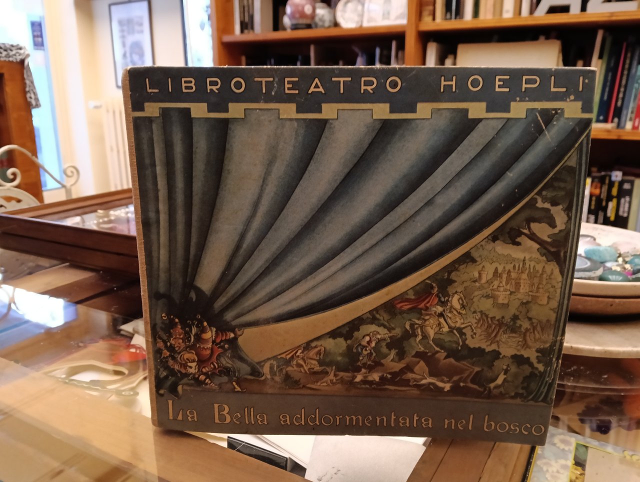 Il libro teatro Hoepli. La Bella addormentata nel bosco | Immagine principale