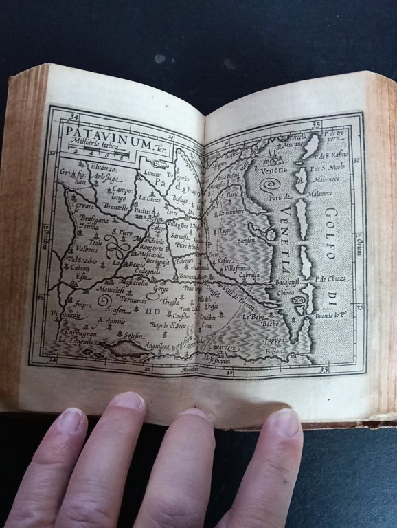 Italiae specialis membrum alterum in quo novae seu accessoriae descriptio.