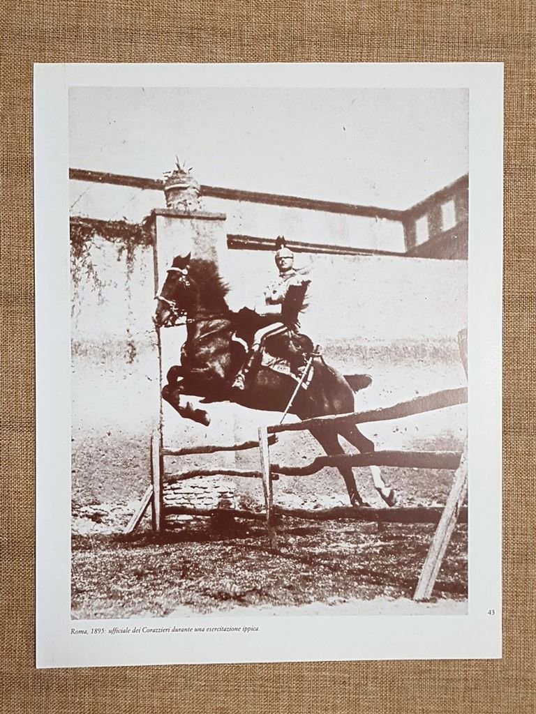 1893 Roma Ufficiale dei Corazzieri impegnato in esercitazione ippica Carabinieri