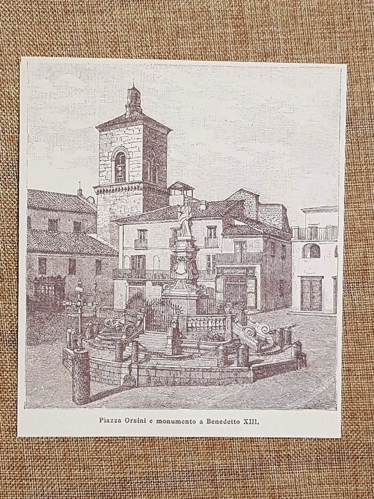 Benevento nell'800 Piazza Orsini e monumento a Benedetto XIII Campania