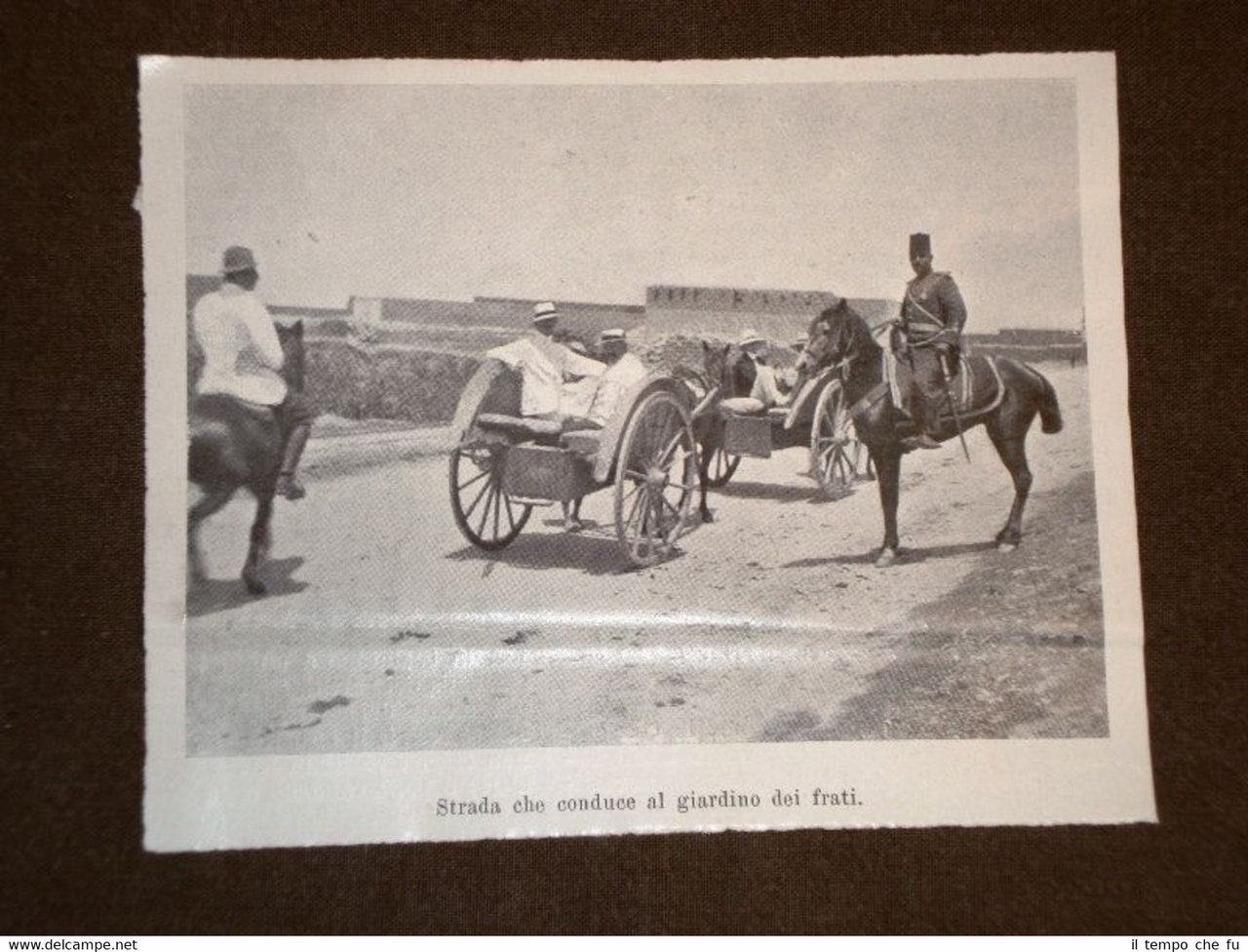 Bengàsi nel 1902 Strada che conduce al giardino dei Frati …